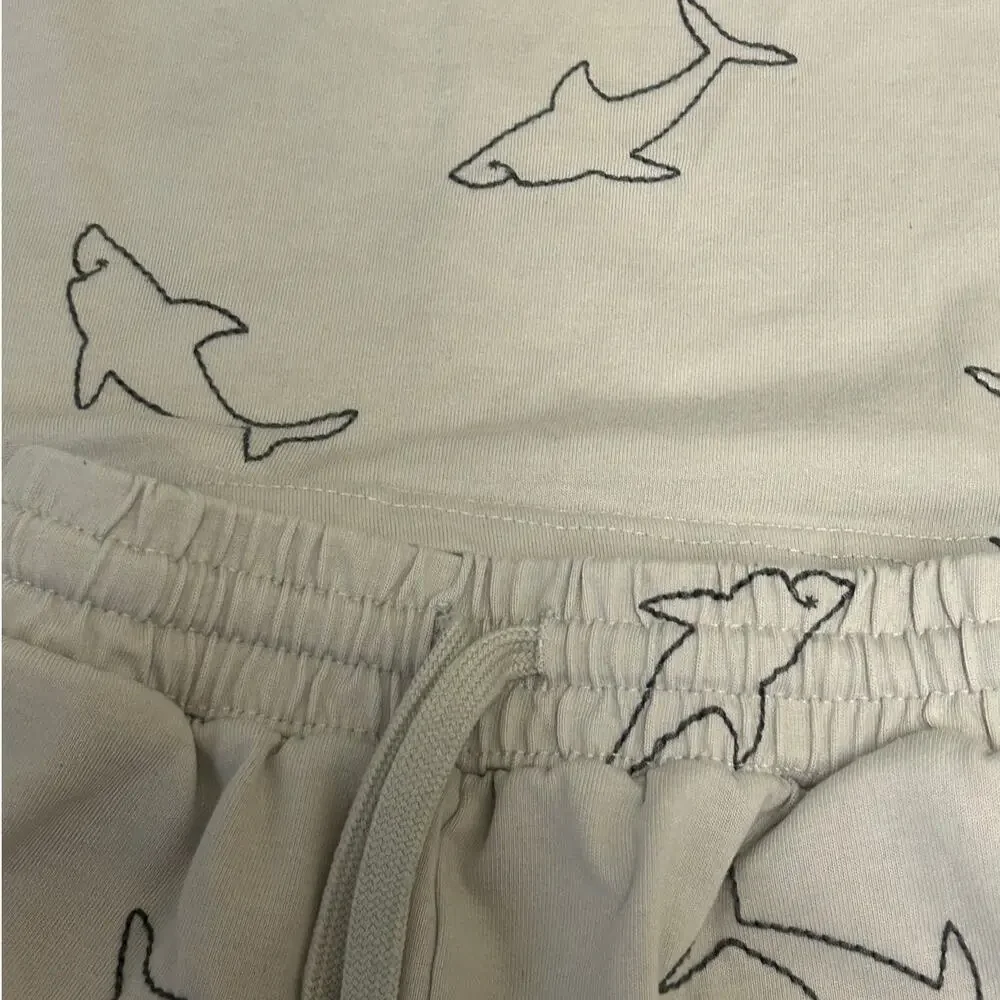 Stitch & Stone boys size 4T 2-piece lounge set shark w/outline print nwot